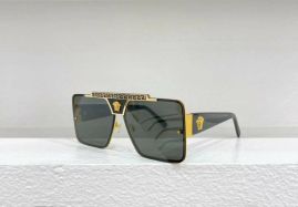 Picture of Versace Sunglasses _SKUfw54107000fw